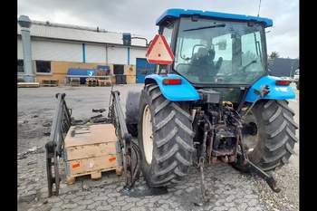 salg af New Holland TL90 traktor