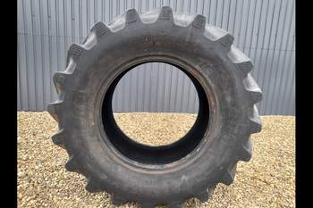 salg af New Holland TL90 RIGHT Tire