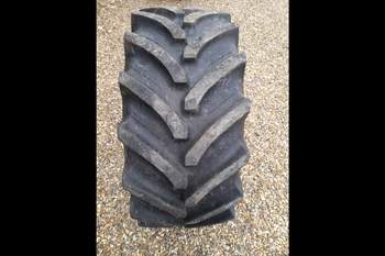 salg af New Holland TL90 RIGHT Tire