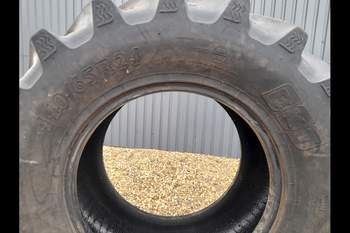 salg af New Holland TL90 RIGHT Tire