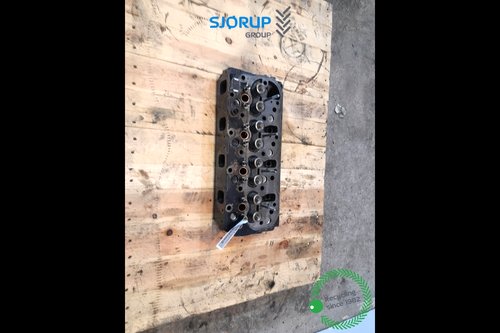 salg af New Holland TL90  Cylinder Head