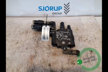 salg af New Holland TS100A  Remote control valve