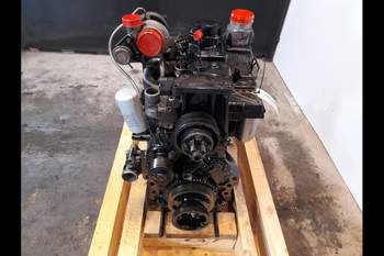 salg af Motor New Holland TS100A