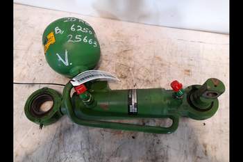 salg af Hydraulisk Cylinder John Deere 6250R 