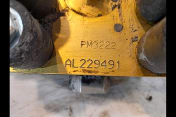 salg af John Deere 6250R  Suspension control valve