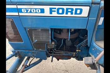 salg af Ford 6700 traktor
