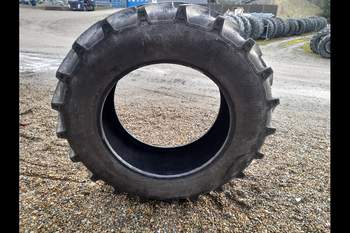 salg af New Holland TL90 A RIGHT Tire