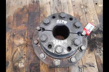 salg af New Holland 8670 LEFT Rear wheelhub (Amercian type)