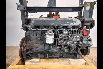 salg af New Holland 8670  Engine