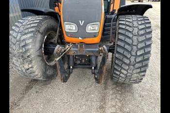 salg af Valtra N142 traktor