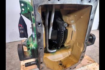 salg af John Deere 6150R  Rear Transmission