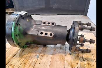 salg af John Deere 6150R RIGHT Rear Axle