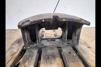 salg af Basisklods Deutz Agrotron 85