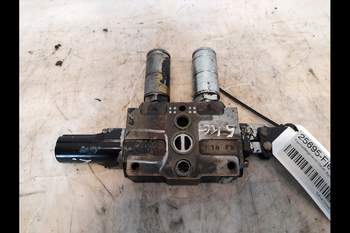 salg af Deutz-Fahr Agrotron 85  Remote control valve