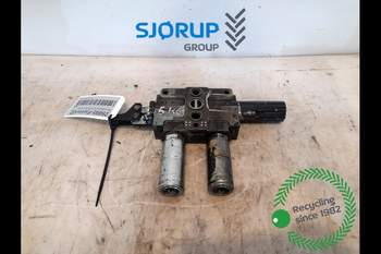 salg af Deutz-Fahr Agrotron 85  Remote control valve