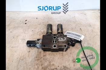 salg af Deutz-Fahr Agrotron 85  Remote control valve