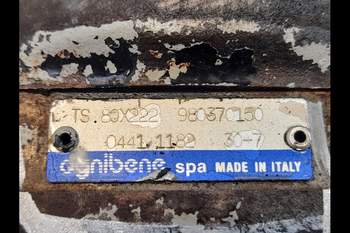 salg af Liftcylinder Deutz Agrotron 85