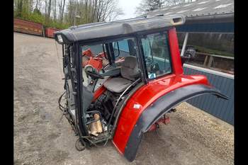 salg af Valtra N142 traktor