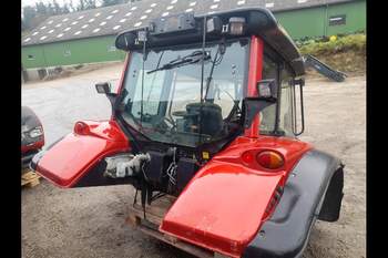 salg af Valtra N142 traktor