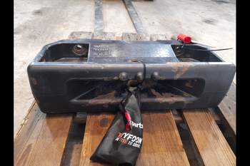 salg af Basisklods Valtra N142