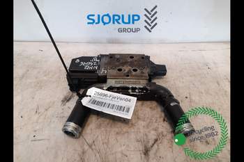 salg af Valtra N142  Remote control valve