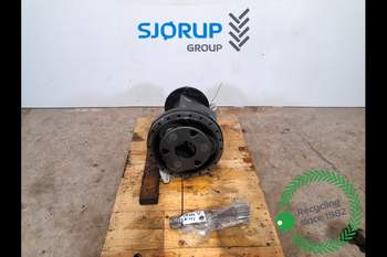 Valtra N142 LEFT Rear Axle