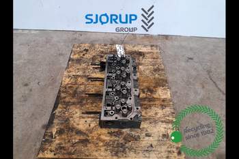 Valtra N142  Cylinder Head