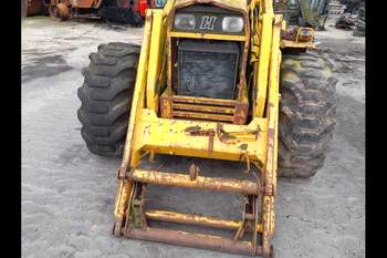 salg af Traktorgrävare Hydrema 807 