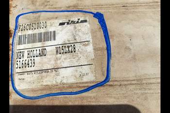 salg af New Holland 8360 traktor