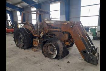 salg af Valtra N121 traktor