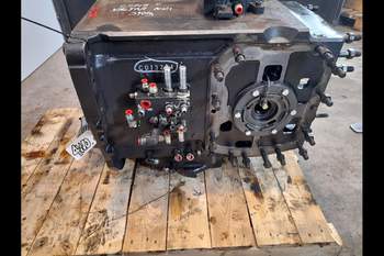 salg af Hinterachsen Valtra N121 