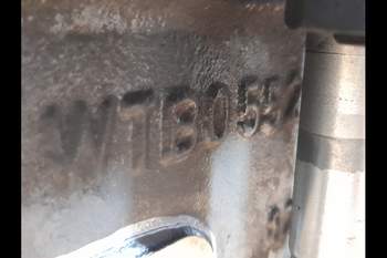 salg af Hinterachsen Valtra N121 