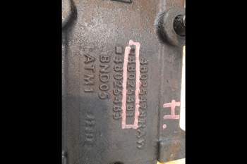 salg af Case Puma 240 RIGHT Rear Half Axle