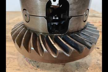 salg af New Holland B115C  Rear axle differential