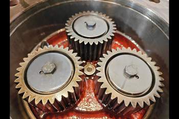 salg af New Holland B115C RIGHT Rear axle final drive