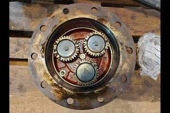 salg af New Holland B115C LEFT Rear axle final drive
