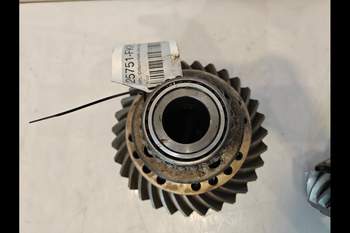 salg af John Deere 6150M  Front axle differential