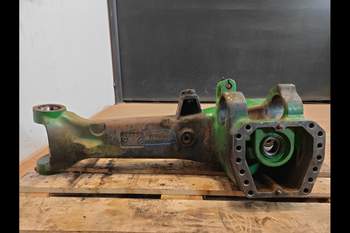 salg af John Deere 6150M LEFT Front axle house