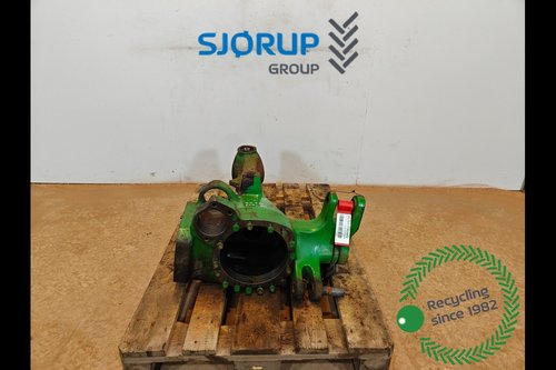 salg af John Deere 6150M LEFT Front axle house