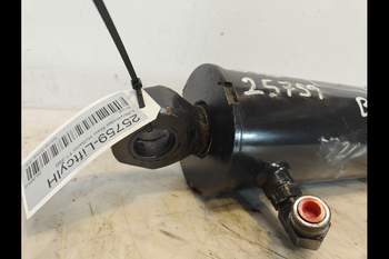 salg af Liftcylinder New Holland T7.260