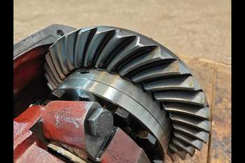 salg af Foraksel Differentiale Massey Ferguson 4255