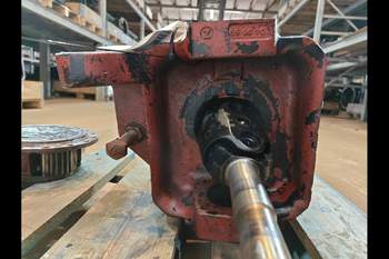 salg af Slutdrev Massey Ferguson 4255 Venstre