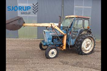 salg af Ford 4000 traktor