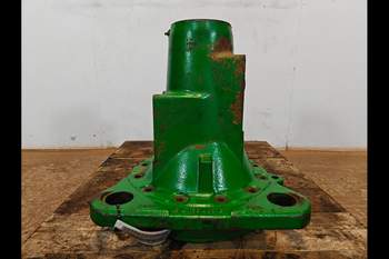 salg af John Deere 6620 LEFT Rear Axle Housing