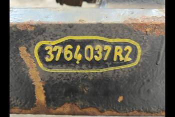 salg af Foraksel Massey Ferguson 4255