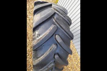 salg af Dæk 480/65R28 Michelin