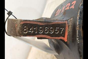 salg af Vorderachs Achsschenkel New Holland T6.160 RECHT
