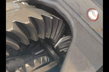 salg af KPL. Differentiale New Holland T6.160