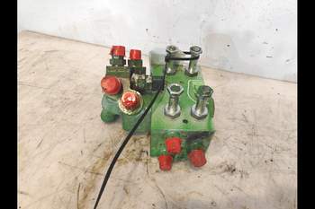 salg af Affjedringsventil John Deere 6R 250