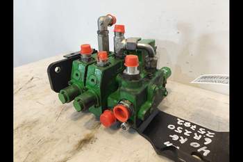 salg af Fjernudtagsventil John Deere 6R 250